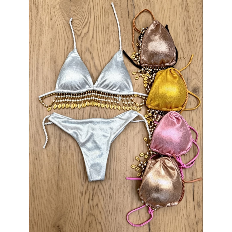 Mystica Top Bordado Con Colgantes en Conchas